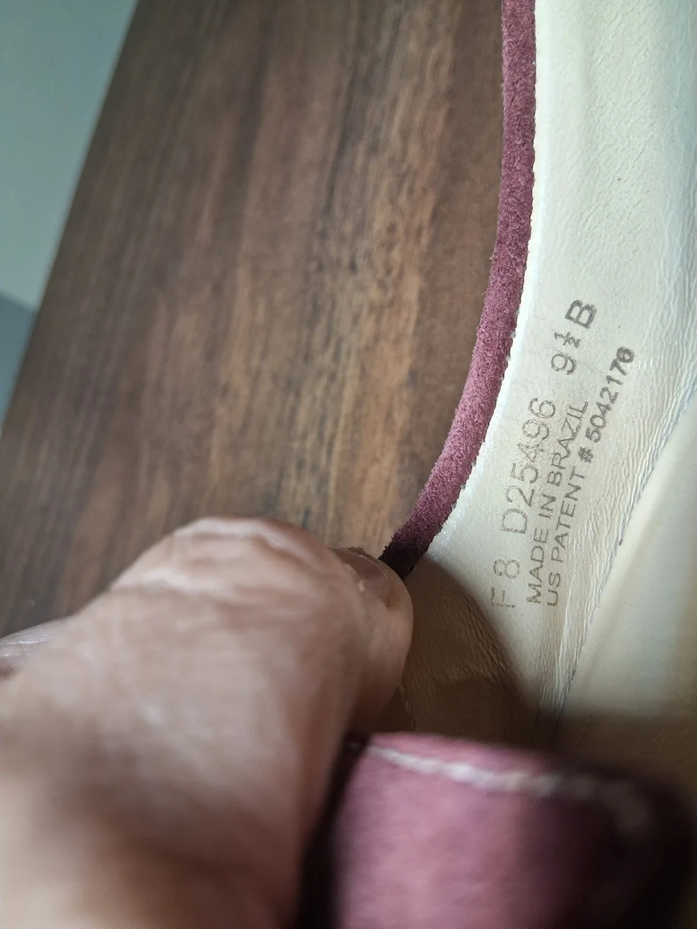 Burgundy Suede Tassel Wedge Loafers - Nike Air Comfort - Women’s Size 9.5 B
